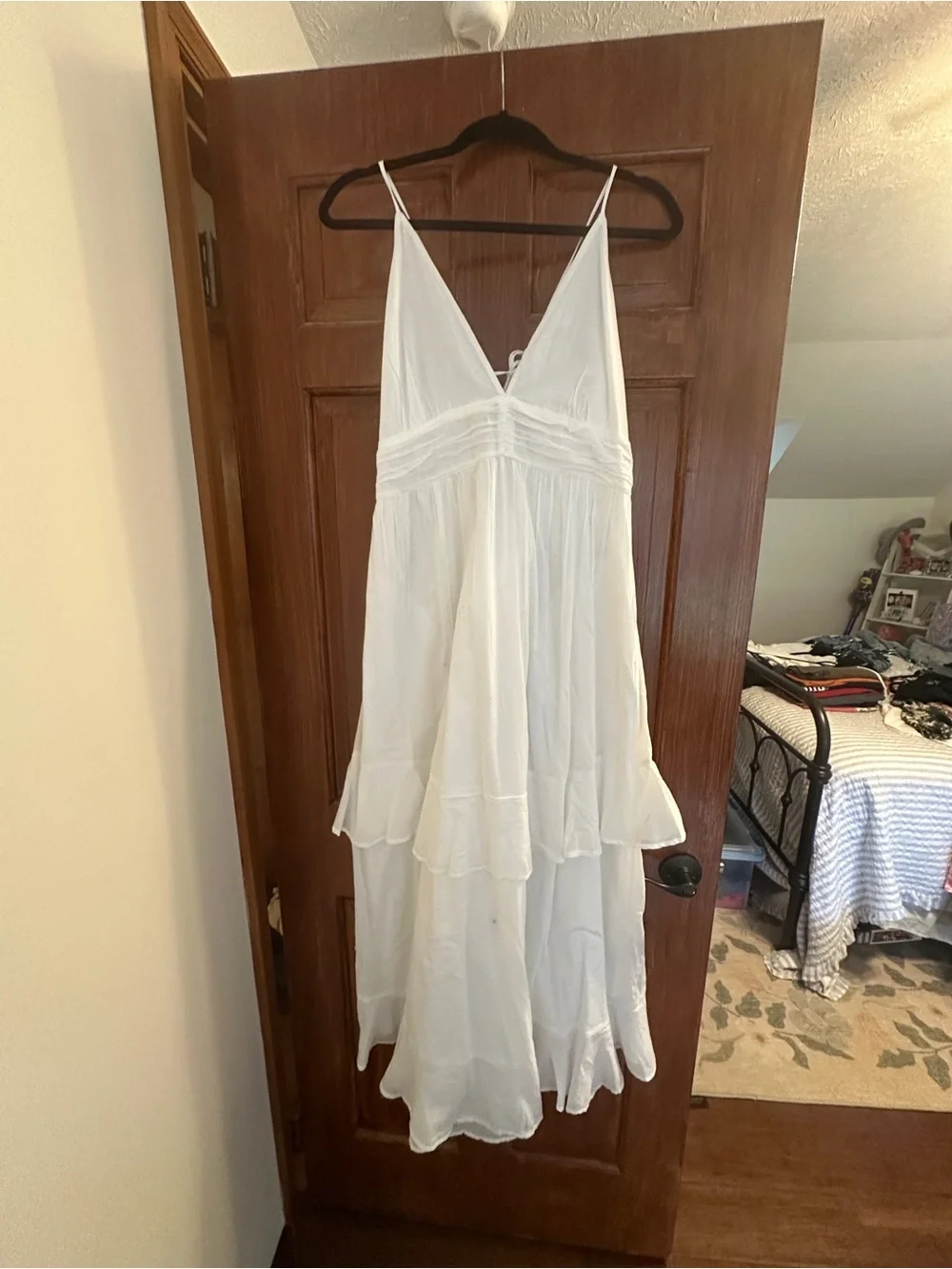 Abercrombie & Fitch White Tiered V-Neck Maxi Dress